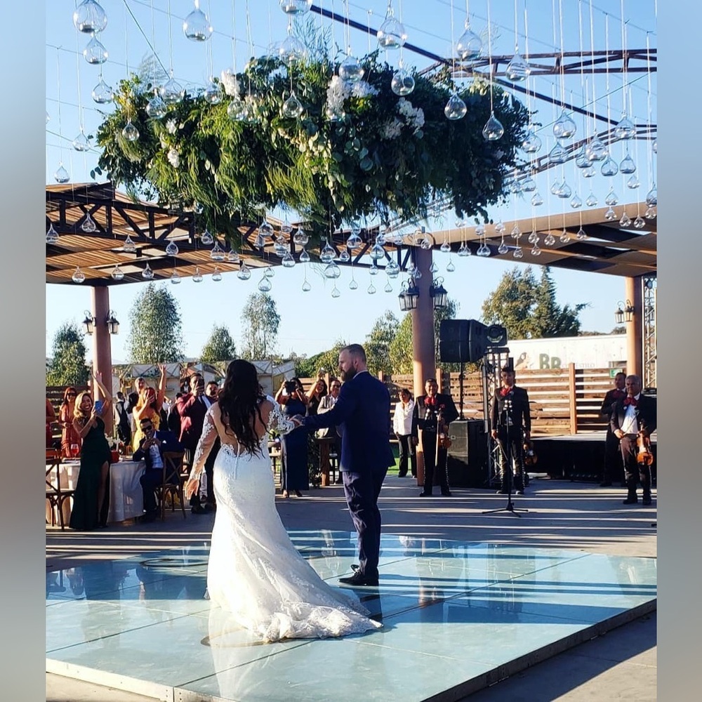 KARINESCLOSET IS LIVE NOW - Picture 7 of 8